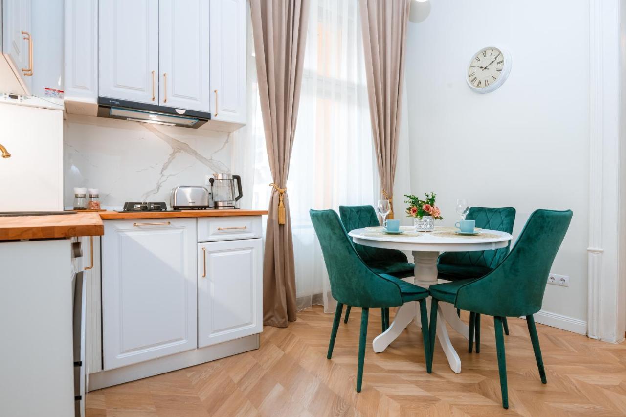 Apartment De Lux Central, P-ta Matei Corvin