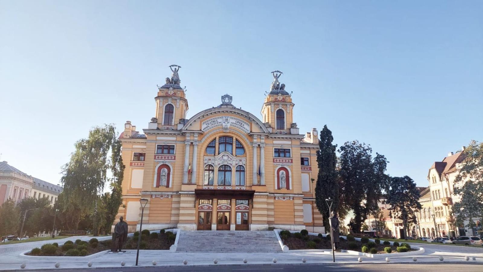 De Lux Central, P-ta Matei Corvin